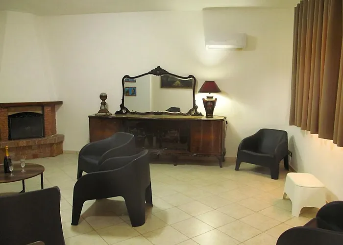 Trinacria House - Century *